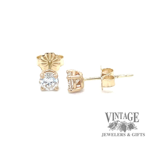 14 karat yellow gold diamond stud earrings