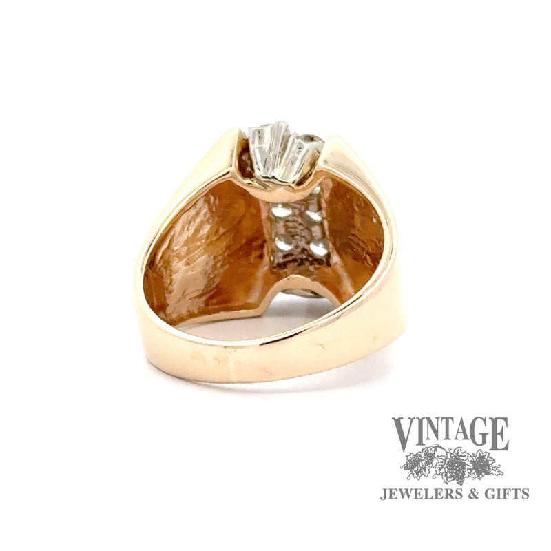 14ky gold 1ct Diamond cluster tapered ring, underside