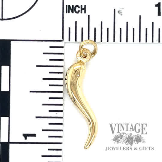  Italian Horn 14kt yellow gold pendant size and scale