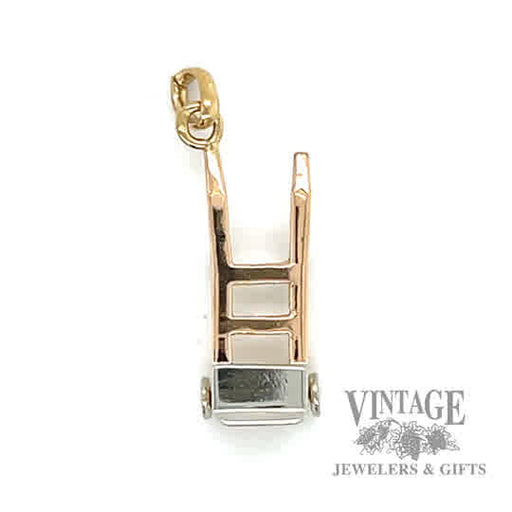 Dolly 18k gold pendant