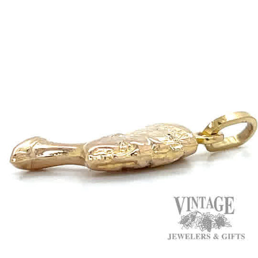 Nefertiti 14k gold pendant side