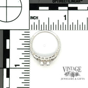 Illusion center 14kw gold and diamond hand engraved ring scale