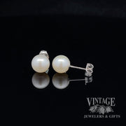 7 mm white/cream color 14kw gold akoya pearl stud earrings