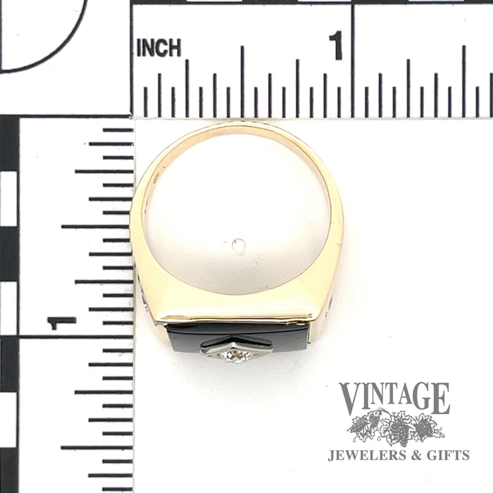 14 karat yellow gold onyx and diamond signet ring with scale