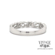 Filigree scroll platinum and diamond ring bottom