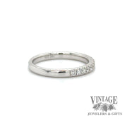 Diamond pave 14kw gold ring side