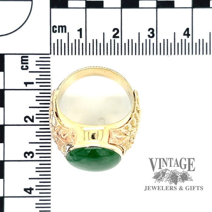 Vintage Floral Jadeite Ring in 14k SCALE