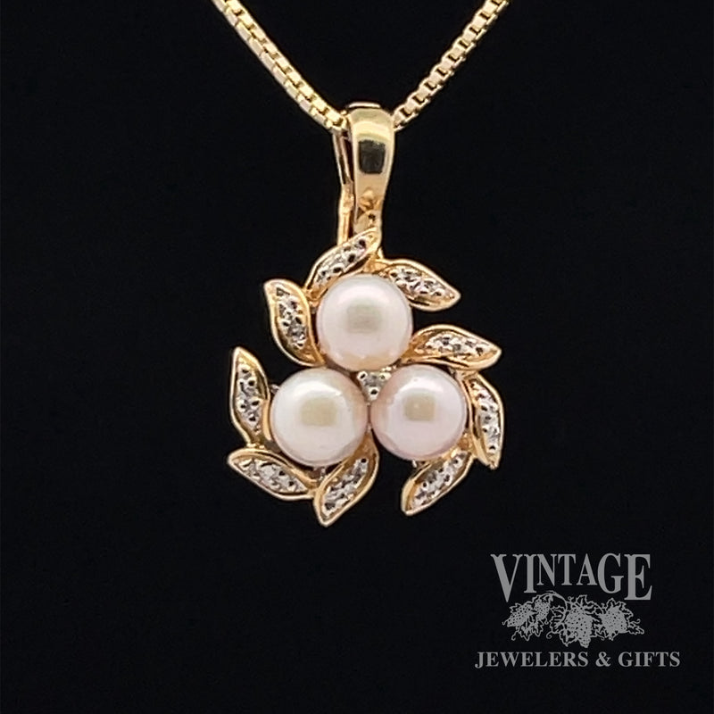 14k Vintage pearl leaf pendant front view