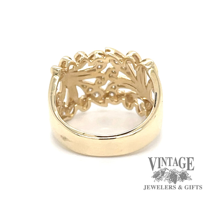 Fleur-de-lis diamond filigree 14ky gold ring bottom