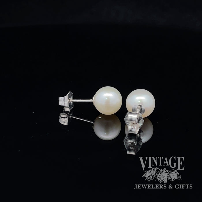 7 mm white/cream color 14kw gold akoya pearl stud earrings back