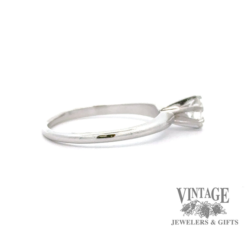 14kw gold .38ct natural diamond solitaire ring, side view