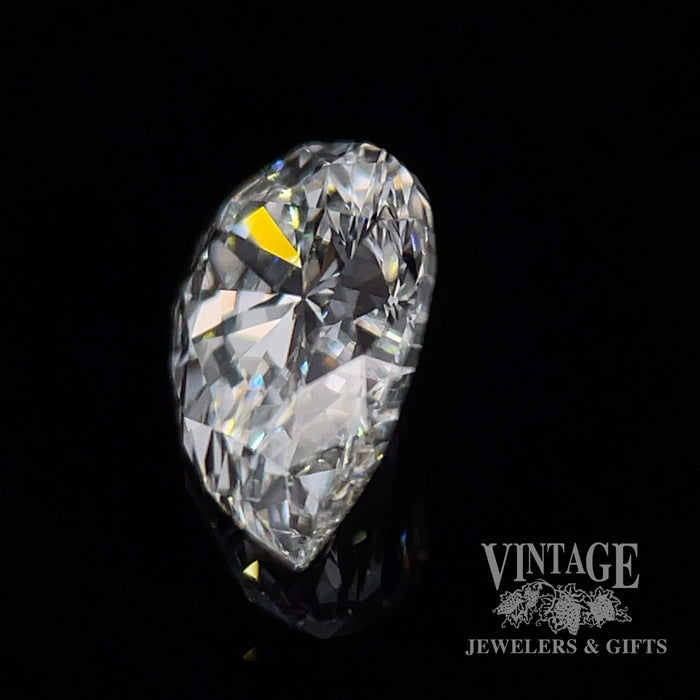 1.01 carat, E color, SI1 clarity, Pear shape, natural diamond, GIA graded