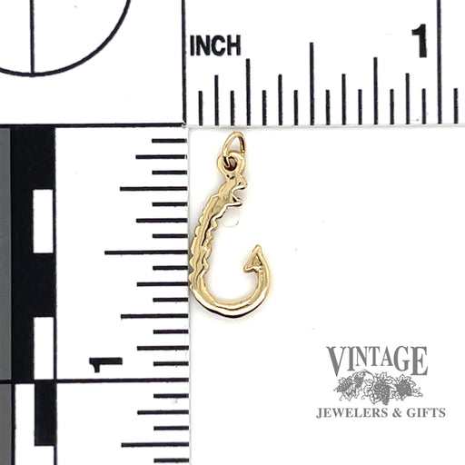 “Jesus” Mariner's hook 14k gold pendant back scale
