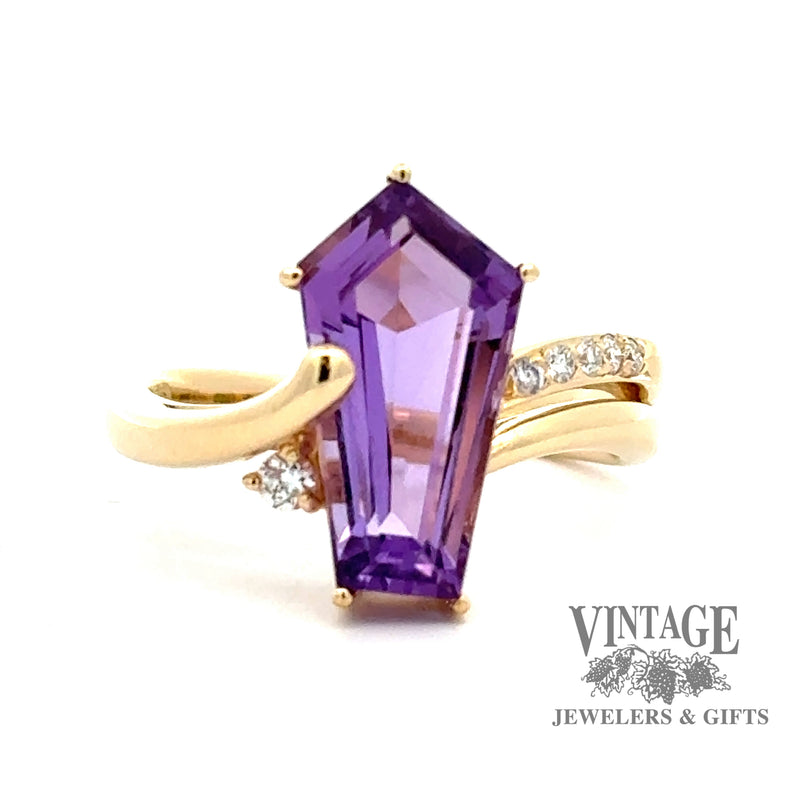 18 karat yellow gold coffin cut amethyst and diamond ring