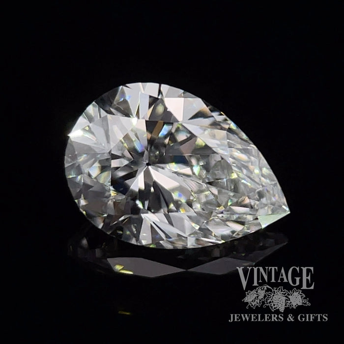 1.01 carat, E color, SI1 clarity, Pear shape, natural diamond, GIA graded