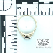 Diamond illusion 14ky gold ring scale