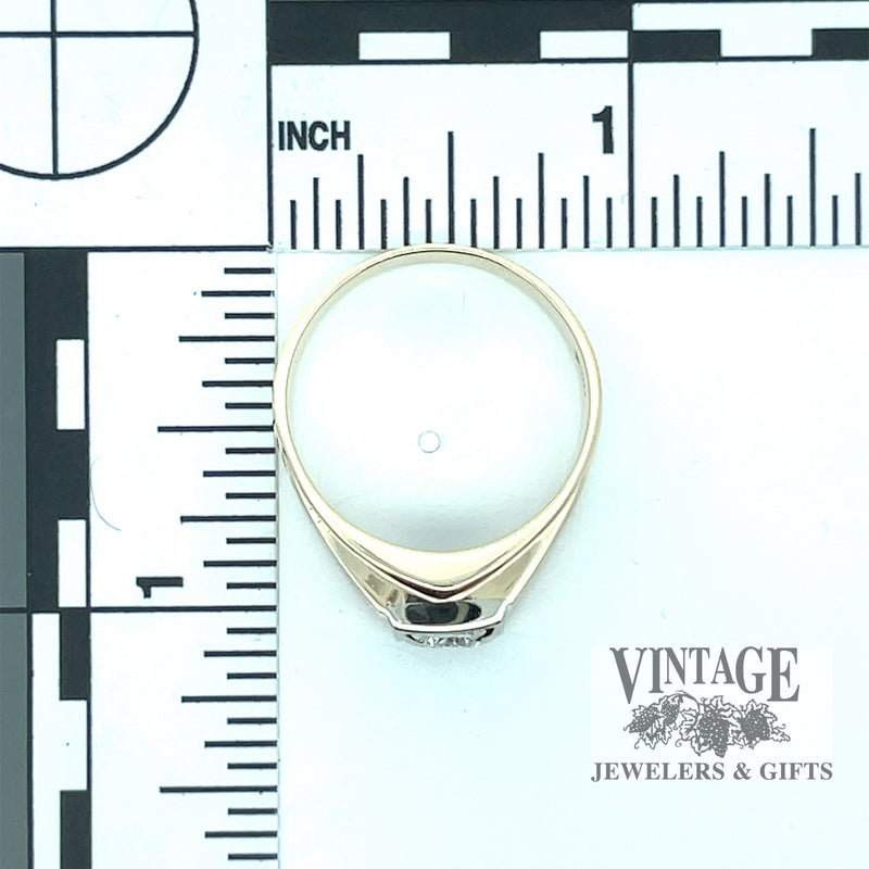 Diamond illusion 14ky gold ring scale