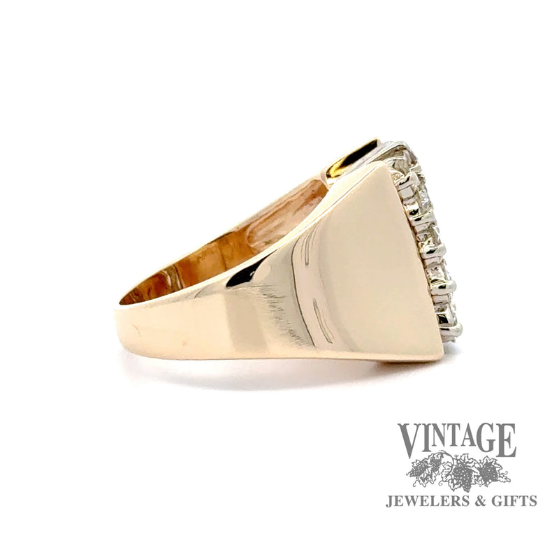 14ky gold 1ct Diamond cluster tapered ring, side view