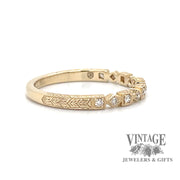 Hand engraved 14ky gold and diamond ring band side