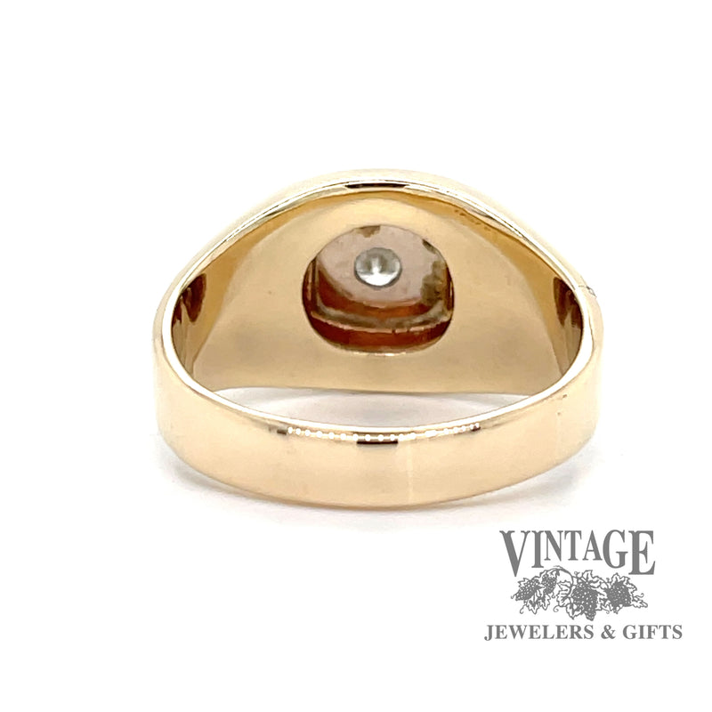 Diamond illusion head 14k gold signet ring bottom