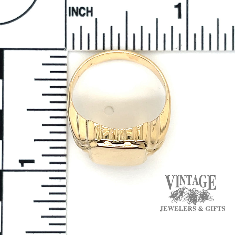 Vintage 14ky gold hollow signet ring scale