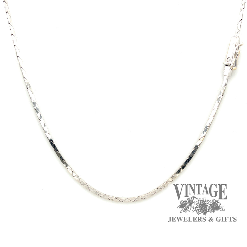 16" cobra chain in 18k white gold