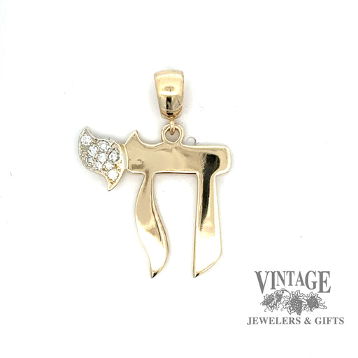 14ky gold large Chai symbol and diamond pendant