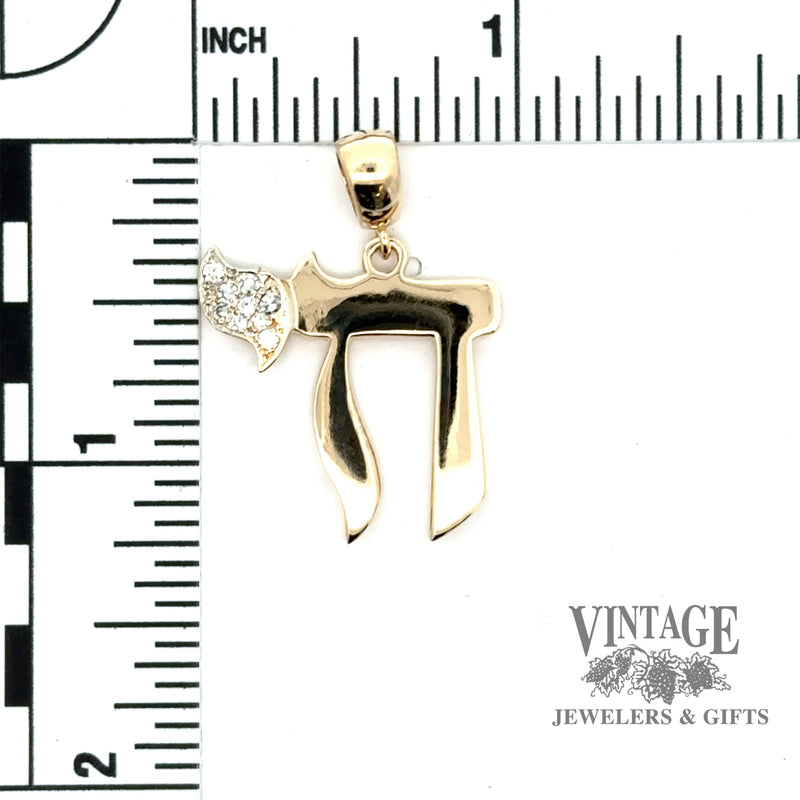 14ky gold large Chai symbol and diamond pendant with scale