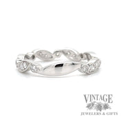 Marquise/round 14kw gold and diamond ring band bottom