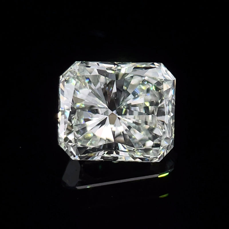 2.03 carat, Radiant cut, H color, I1 clarity, Natural Diamond, GIA graded