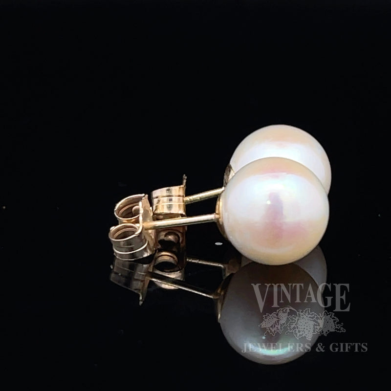 8 mm 14k gold akoya white pearl stud earrings side