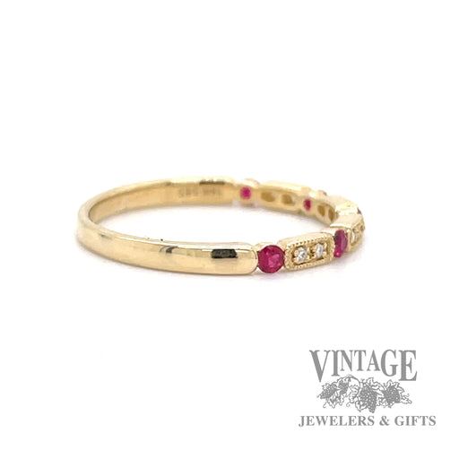 Ruby and diamond 14k gold ring band side