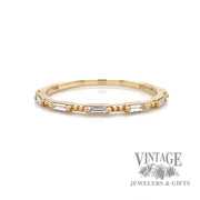 Dot dash diamond 14k gold ring band front