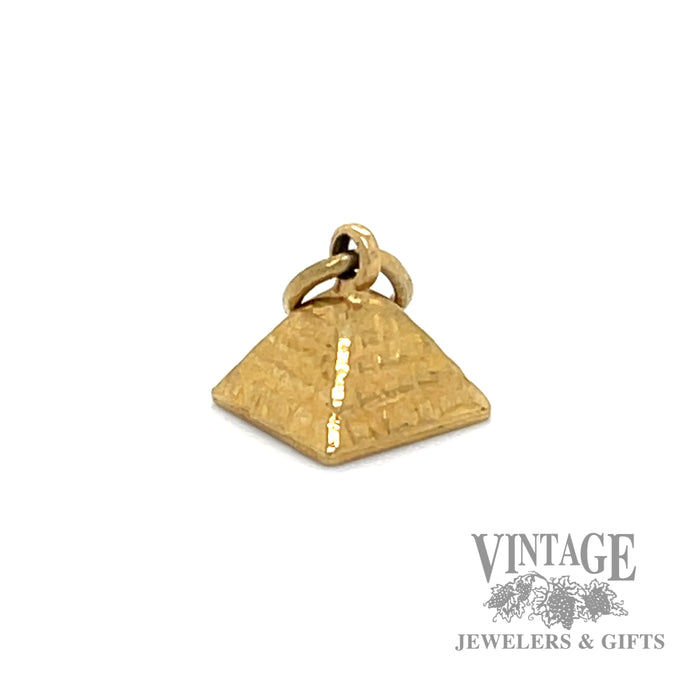 Pyramid yellow gold charm