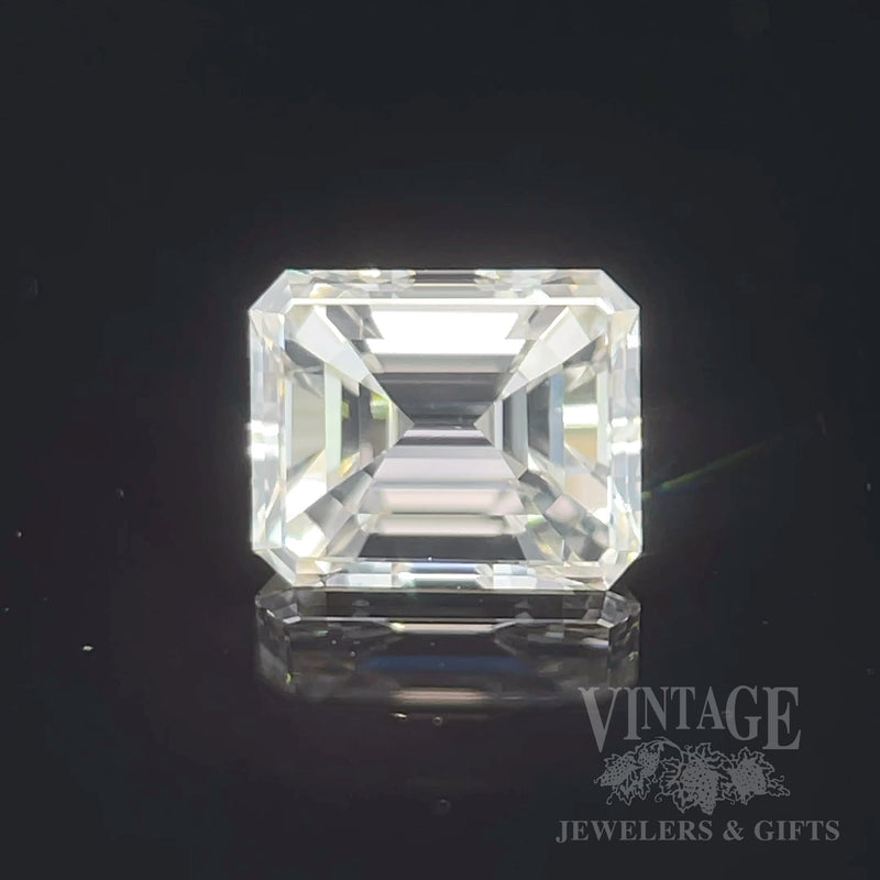 1.02 Carat F color, VS2 clarity, Natural Emerald Cut Diamond Front View