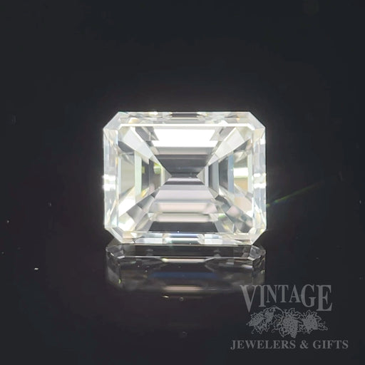 1.02 Carat F color, VS2 clarity, Natural Emerald Cut Diamond Front View