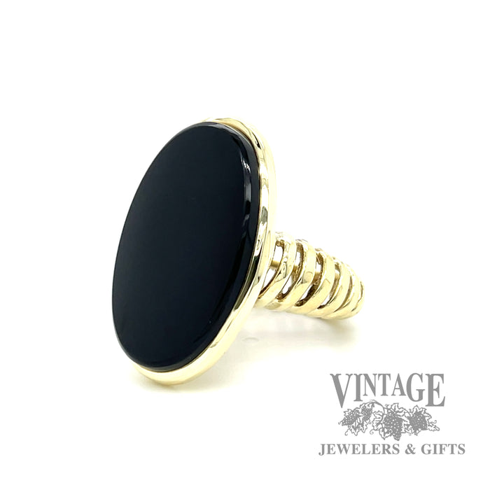 Black onyx grooved 14k yellow gold ring 