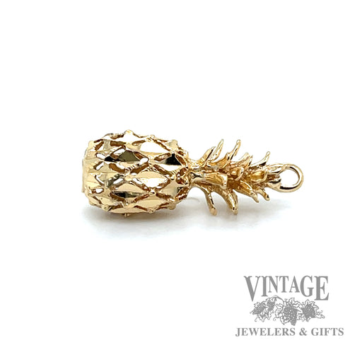 Pineapple 14k yellow gold charm side