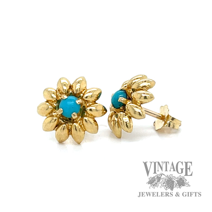 Turquoise, 18k yellow gold flower earring side