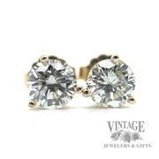 1.355 ctw natural diamond 14k gold stud earrings macro
