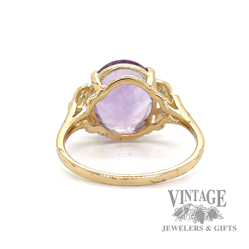 Amethyst and diamond accent 14k gold ring bottom