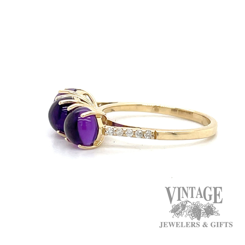 Amethyst cabochon 14k three stone ring side1
