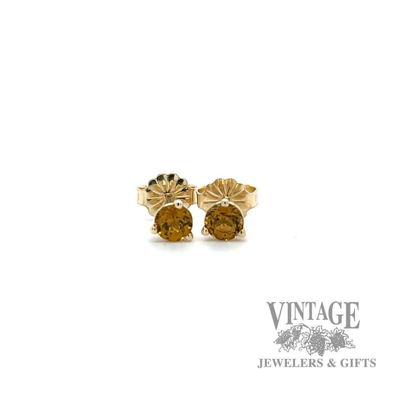 Mali Garnet 14k yellow gold martini stud earrings