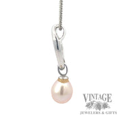 Pearl dangle 14k white gold heart pendant side