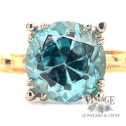 Blue zircon vintage 14k gold ring macro