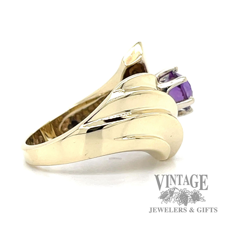 Amethyst 14k gold contemporary ring side2