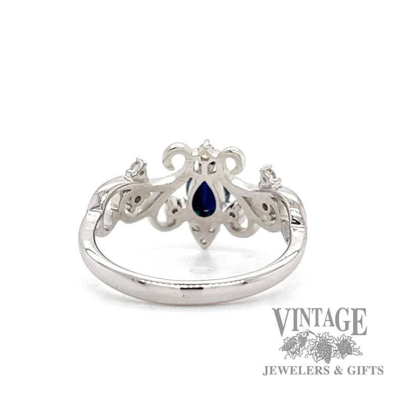 Blue Sapphire and diamond filigree ring