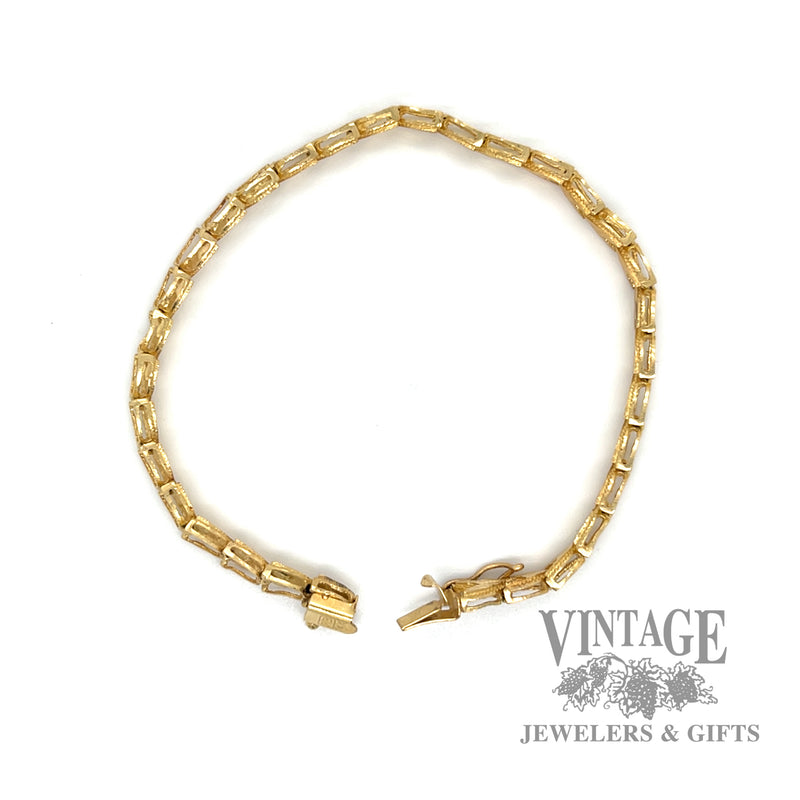 7.25" heart link 14k gold bracelet full side