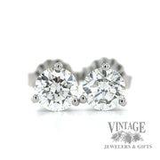 1.01 ctw natural diamond platinum stud earrings macro