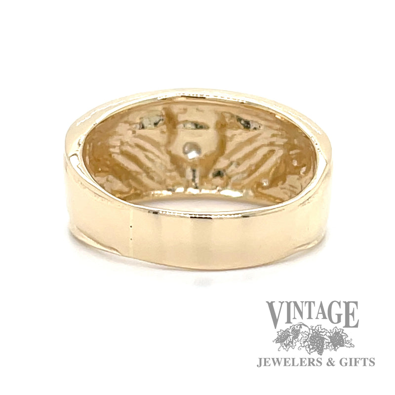 Claddagh 14k gold and diamond ring band bottom